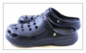 CROCS ŠĽAPKY DO VODY TMAVO MODRÉ